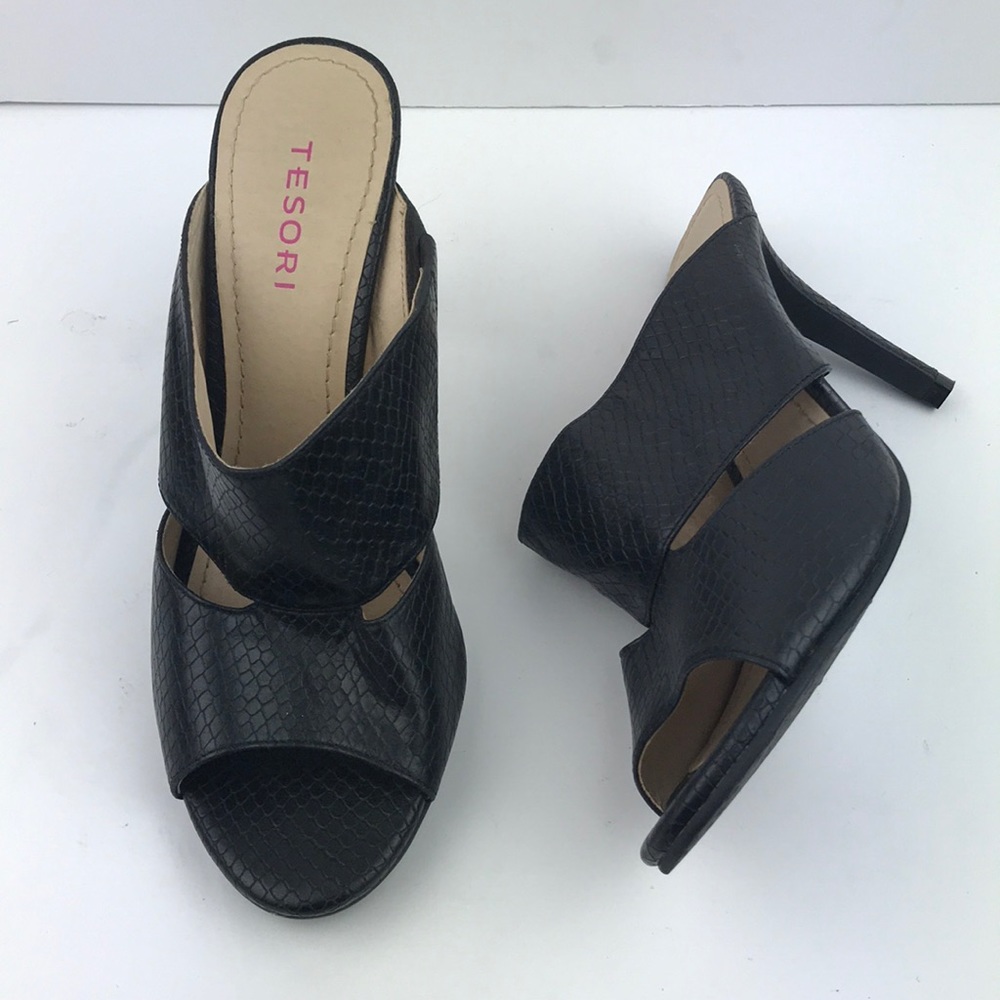 Tesori Black Heels